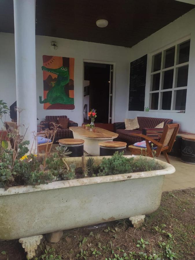 Chilly Croc Hostel Nuwara Eliya Exterior foto